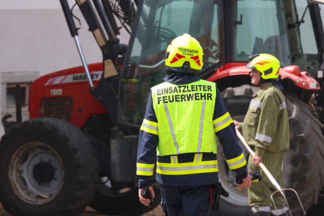 F�nf Feuerwehren bei Brand auf einem Bauernhof in Eschenau im Hausruckkreis im Einsatz