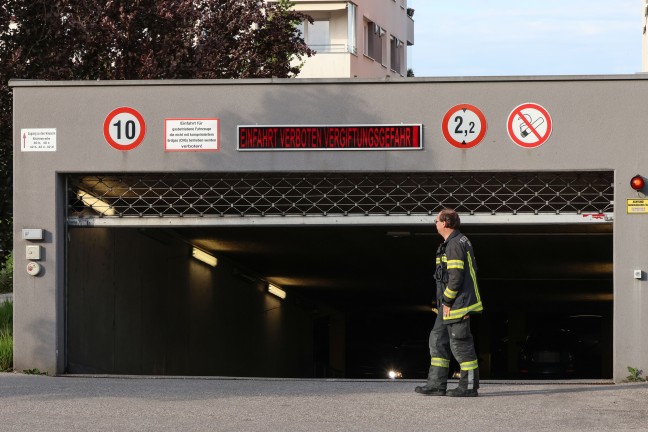 Stau in der Tiefgarage einer Wohnanlage in Wels-Schafwiesen durch Feuerwehr rasch aufgel�st