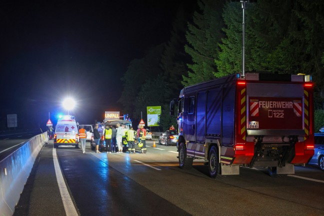 Schwerer Verkehrsunfall im dichten Pfingstreiseverkehr auf der Pyhrnautobahn bei Spital am Pyhrn