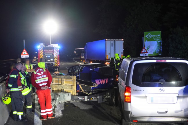Schwerer Verkehrsunfall im dichten Pfingstreiseverkehr auf der Pyhrnautobahn bei Spital am Pyhrn