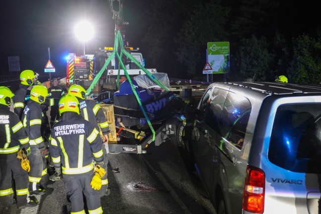 Schwerer Verkehrsunfall im dichten Pfingstreiseverkehr auf der Pyhrnautobahn bei Spital am Pyhrn