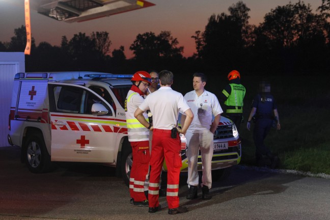 Gereizte Atemwege: Feuerwehr, Rettung und Notarzt wegen stechendem Geruch in Marchtrenk im Einsatz