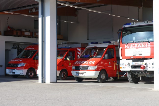 Personenrettung: Unterk�hlte Person in Pettenbach im Bachbett des Fischlhamer Bachs entdeckt
