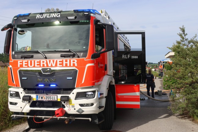 Drei Feuerwehren bei kleinerem Brand in einem Einfamilienhaus in Leonding im Einsatz