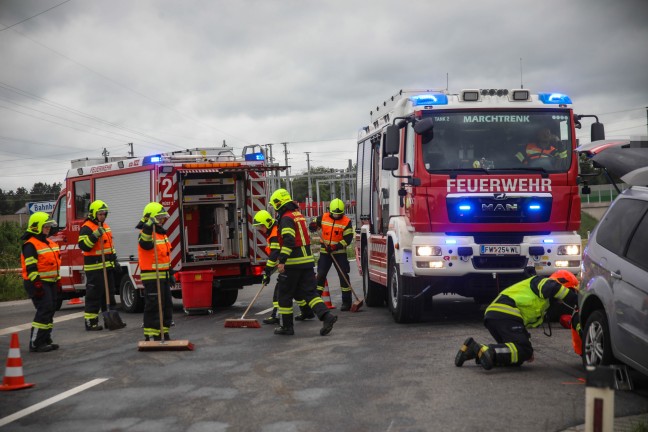 Neuerlicher Kreuzungscrash an einem Unfallh�ufungspunkt in Marchtrenk fordert zwei Verletzte