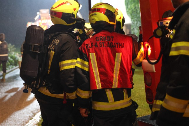 Vier Feuerwehren bei Brand einer Selche auf einem Bauernhof in Haibach ob der Donau im Einsatz