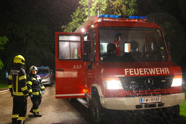 Vier Feuerwehren bei Brand einer Selche auf einem Bauernhof in Haibach ob der Donau im Einsatz