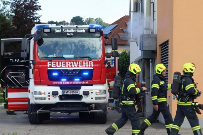 Acht Feuerwehren: Gro�einsatz bei Brand in einer M�hle in Wallern an der Trattnach