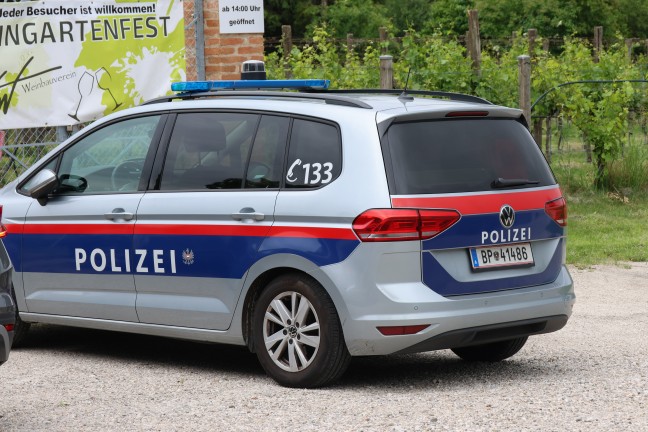 Arbeiter abgest�rzt: Schwerer Arbeitsunfall in Wels-Vogelweide fordert zwei Schwerverletzte