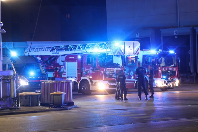 Brand bei einem Produktionsbetrieb in Wels-Vogelweide