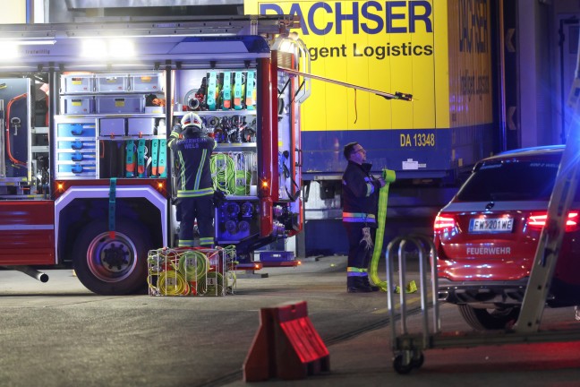 Brand bei einem Produktionsbetrieb in Wels-Vogelweide