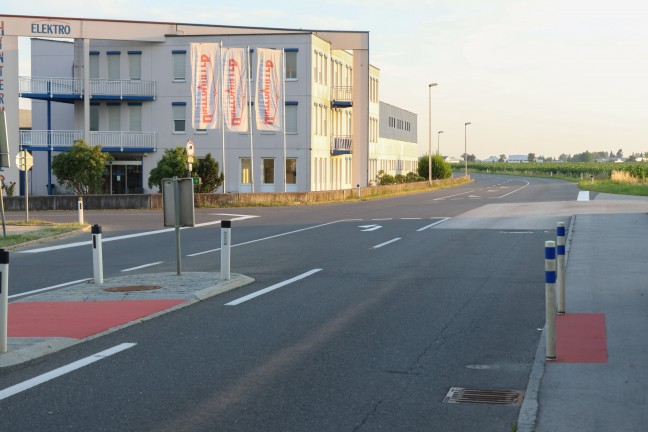 Autolenkerin (26) erlag nach schwerem Unfall in Pasching im Krankenhaus ihren Verletzungen