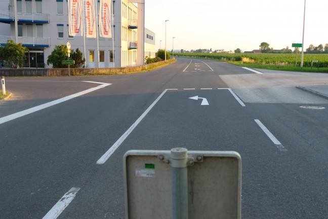Autolenkerin (26) erlag nach schwerem Unfall in Pasching im Krankenhaus ihren Verletzungen
