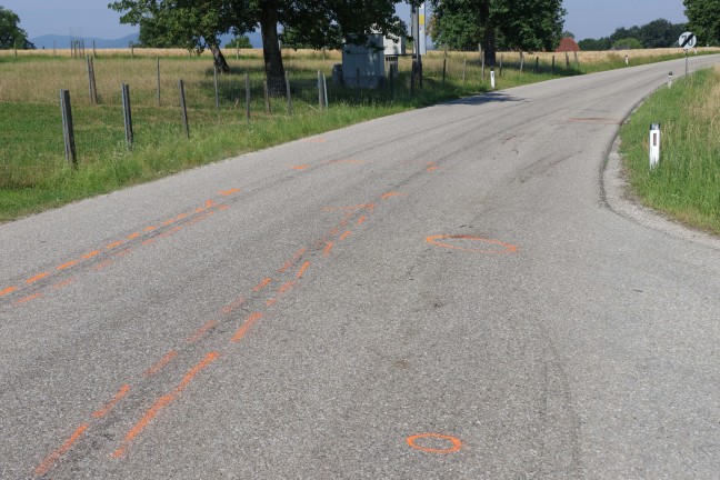T�dlicher Verkehrsunfall: Radfahrer (86) in Kirchham frontal von Auto erfasst