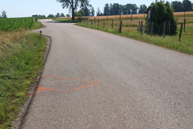 T�dlicher Verkehrsunfall: Radfahrer (86) in Kirchham frontal von Auto erfasst