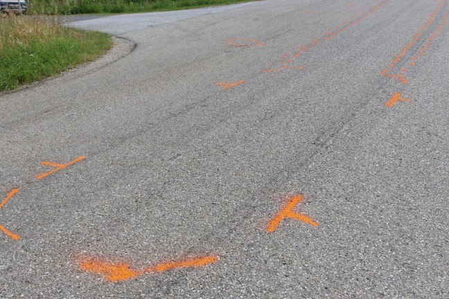 T�dlicher Verkehrsunfall: Radfahrer (86) in Kirchham frontal von Auto erfasst