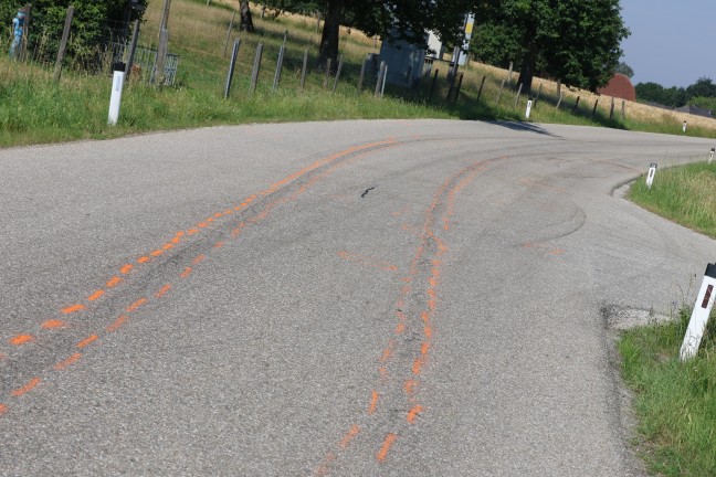 T�dlicher Verkehrsunfall: Radfahrer (86) in Kirchham frontal von Auto erfasst