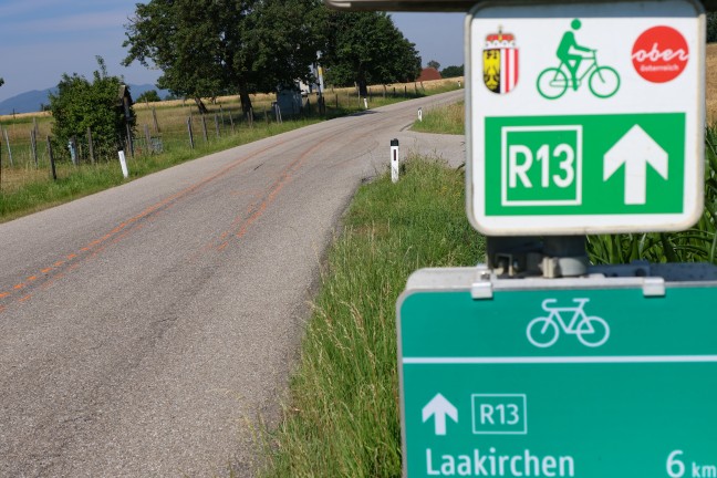 T�dlicher Verkehrsunfall: Radfahrer (86) in Kirchham frontal von Auto erfasst