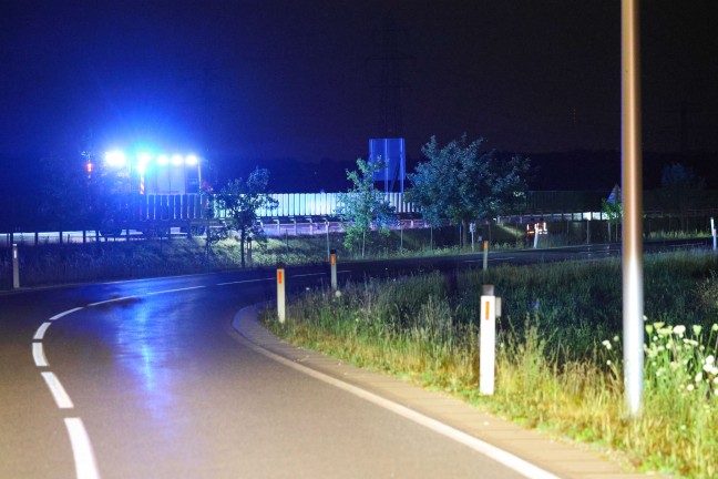 N�chtlicher Einsatz: Mehrst�ndige Suchaktion nach abg�ngiger Person in Hargelsberg