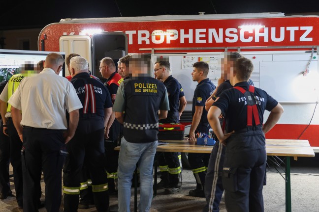 N�chtlicher Einsatz: Mehrst�ndige Suchaktion nach abg�ngiger Person in Hargelsberg