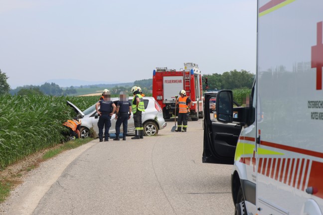 Fahrerfluchtunfall: Auto nach Ausweichman�ver bei Sipbachzell �berschlagen
