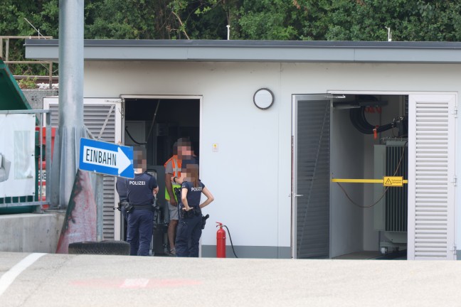 Brand in Trafostation: Zwei Verletzte bei Brandereignis in Stadl-Paura
