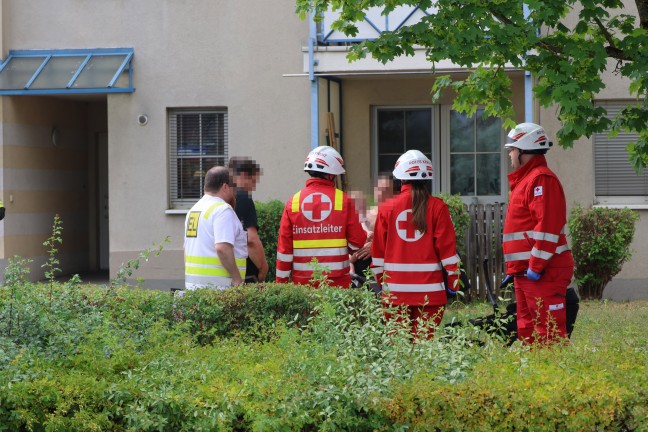 Brandeinsatz: Kleinbrand in der K�che einer Mehrparteienhauswohnung in Wels-Neustadt