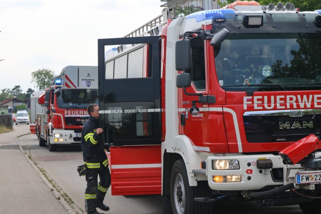 Brandeinsatz: Kleinbrand in der K�che einer Mehrparteienhauswohnung in Wels-Neustadt