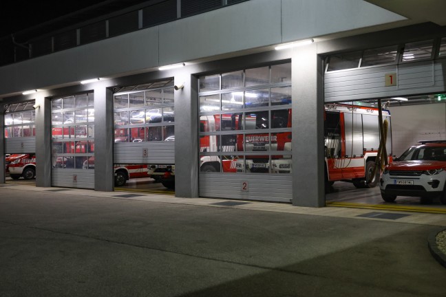 Stromausfall: Eins�tze nach n�chtlicher St�rung im Stromnetz in Thalheim bei Wels