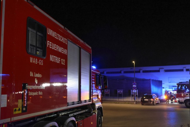 Chlorgasalarm in Wels-Lichtenegg: N�chtlicher Einsatz bei Frei- und Hallenbad in Wels-Lichtenegg