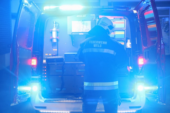 Chlorgasalarm in Wels-Lichtenegg: N�chtlicher Einsatz bei Frei- und Hallenbad in Wels-Lichtenegg