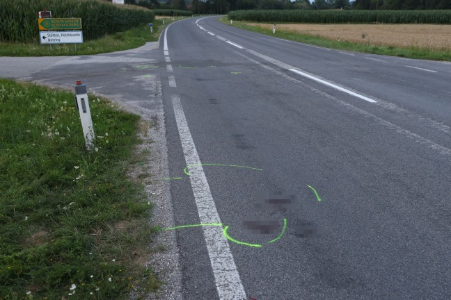 T�dlicher Verkehrsunfall: Motorradlenker (54) starb bei Crash auf Rieder Stra�e in Rottenbach