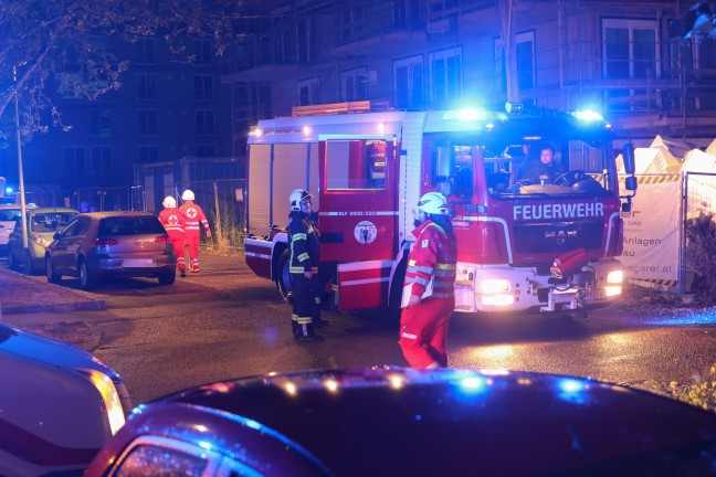 Einsatzkr�fte zu gemeldetem Brand einer Tiefgarage einer Wohnanlage in Wels-Neustadt alarmiert