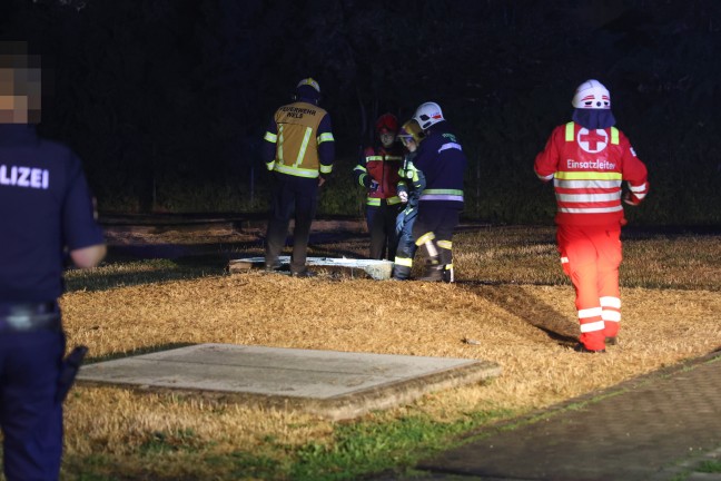 Einsatzkr�fte zu gemeldetem Brand einer Tiefgarage einer Wohnanlage in Wels-Neustadt alarmiert