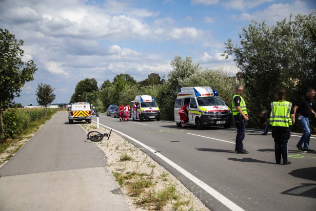 Radfahrer bei Crash mit PKW in Marchtrenk schwer verletzt