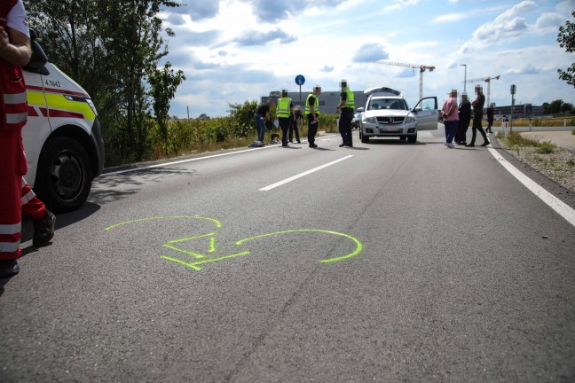 Radfahrer bei Crash mit PKW in Marchtrenk schwer verletzt