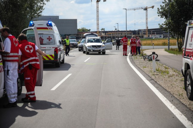 Radfahrer bei Crash mit PKW in Marchtrenk schwer verletzt