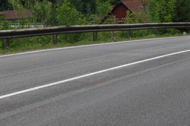 T�dlicher Verkehrsunfall: Motorradlenker (41) bei Klaus an der Pyhrnbahn t�dlich verungl�ckt