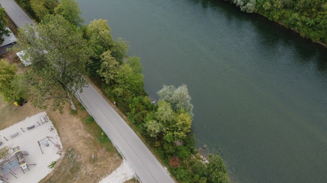 Stand-up-Paddlerin (31) bei n�chtlicher Ausfahrt auf der Traun in Wels-Lichtenegg offenbar ertrunken
