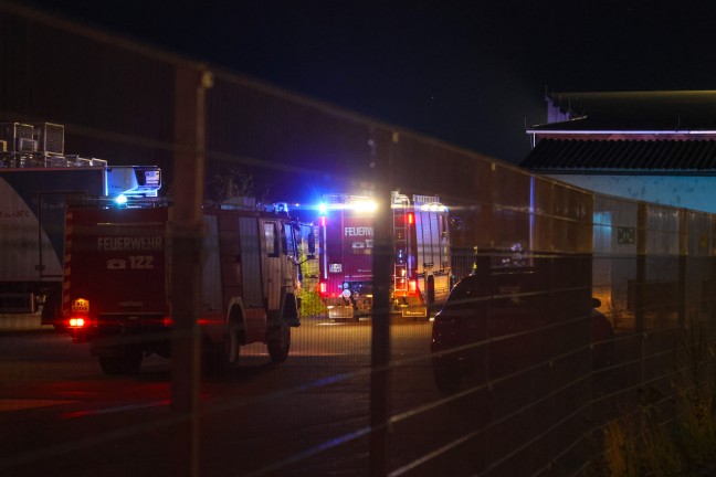 Aufgewirbelter Staub einer Baustelle sorgte f�r Einsatz zweier Feuerwehren in Wels-Waidhausen