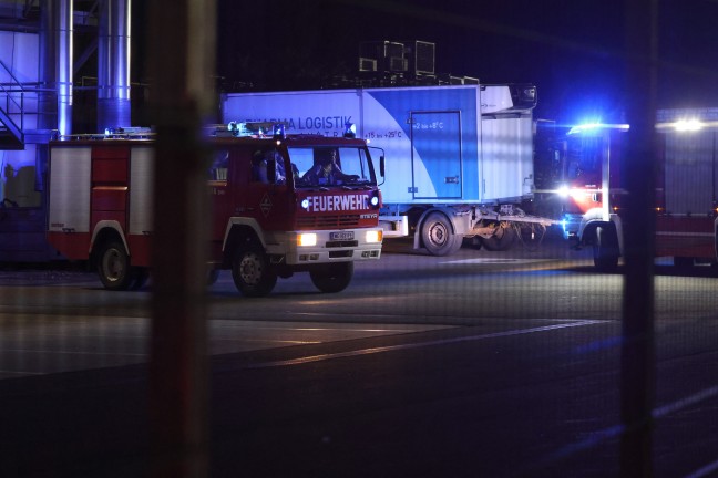 Aufgewirbelter Staub einer Baustelle sorgte f�r Einsatz zweier Feuerwehren in Wels-Waidhausen