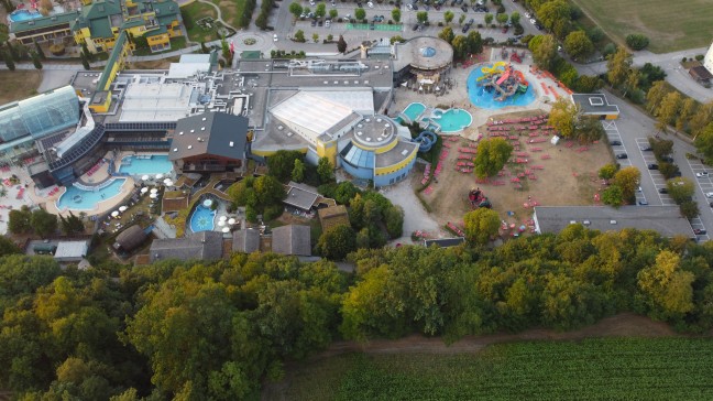 Bub (4) nach Ertrinkungsnotfall in einem Erlebnisbad in Bad Schallerbach erfolgreich reanimiert