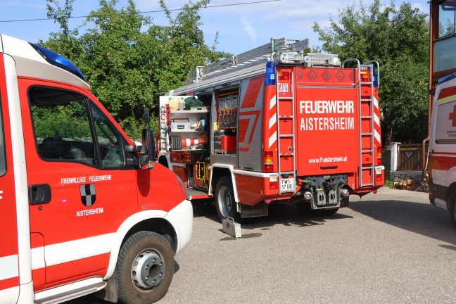 Carport eingest�rzt: Mann in Aistersheim im Kopfbereich schwer eingeklemmt und schwer verletzt