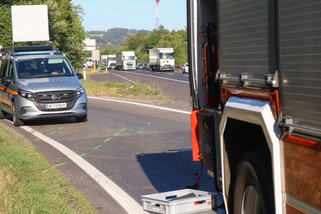Vier Verletzte bei schwerem Verkehrsunfall auf Innkreisautobahn bei Krenglbach