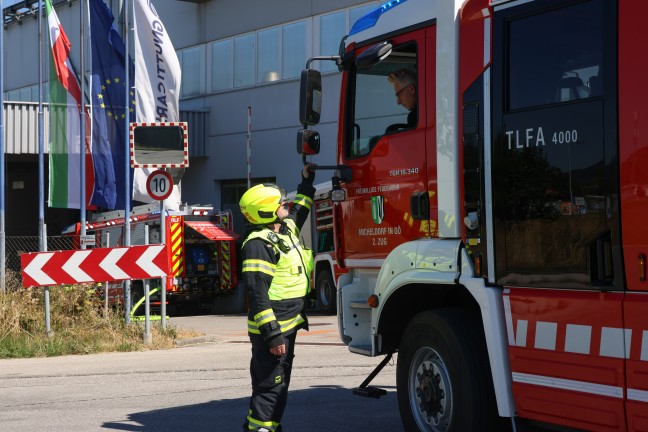 Gr��erer Einsatz nach Trafobrand bei Industriebetrieb in Kirchdorf an der Krems