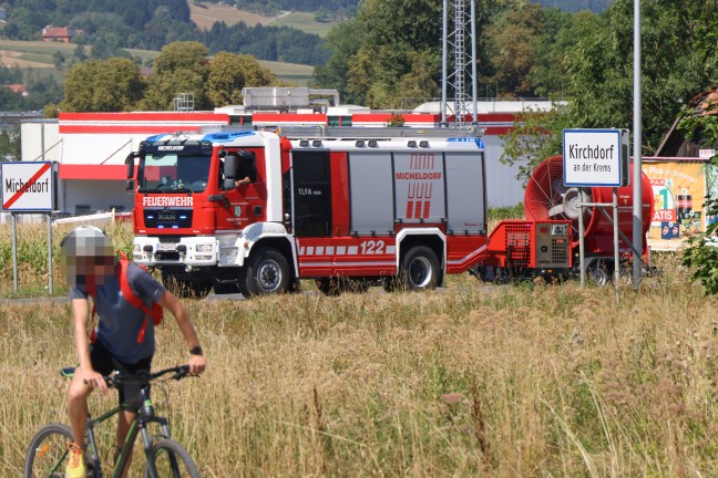 Gr��erer Einsatz nach Trafobrand bei Industriebetrieb in Kirchdorf an der Krems