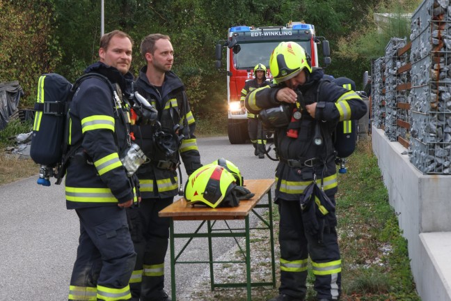 Rauchentwicklung: Einsatz zweier Feuerwehren bei vermutetem Kellerbrand in Edt bei Lambach