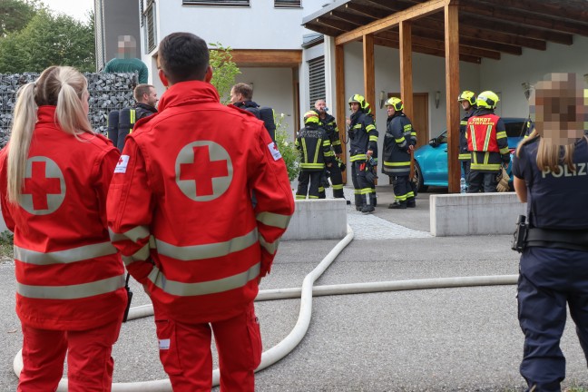 Rauchentwicklung: Einsatz zweier Feuerwehren bei vermutetem Kellerbrand in Edt bei Lambach