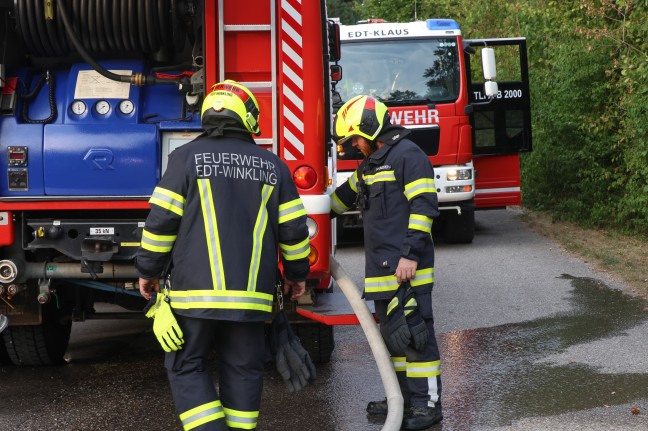 Rauchentwicklung: Einsatz zweier Feuerwehren bei vermutetem Kellerbrand in Edt bei Lambach