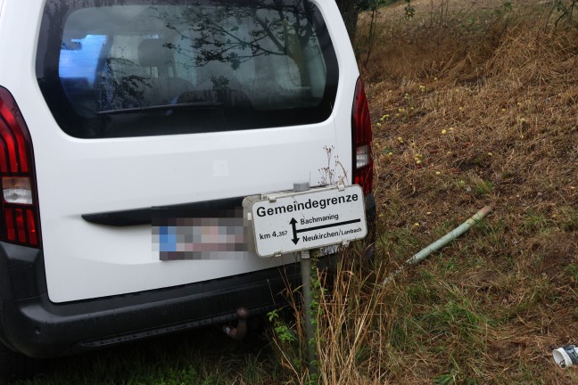 Schwerer Frontalcrash: Menschenrettung nach Kollision zweier Fahrzeuge bei Bachmanning